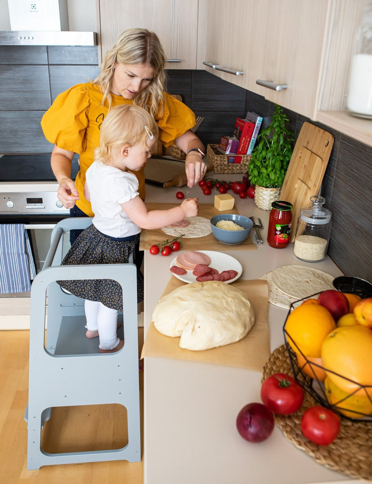 Montessori Helper Tower Step Stool - TRIKIDO